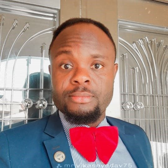 Emmanuel Oluwatola Emmanuel Oluwatola